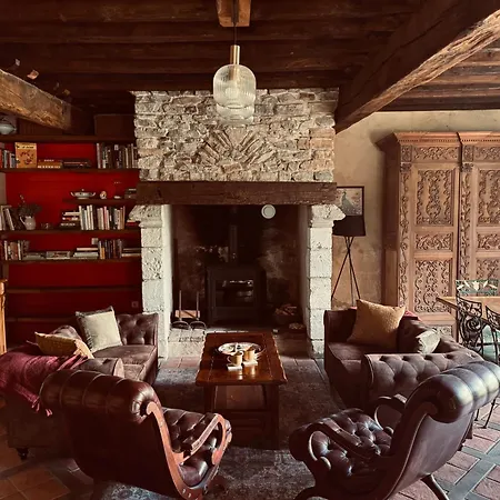 Maison Le Grand Saule فندق مبيت وإفطار Bugnein